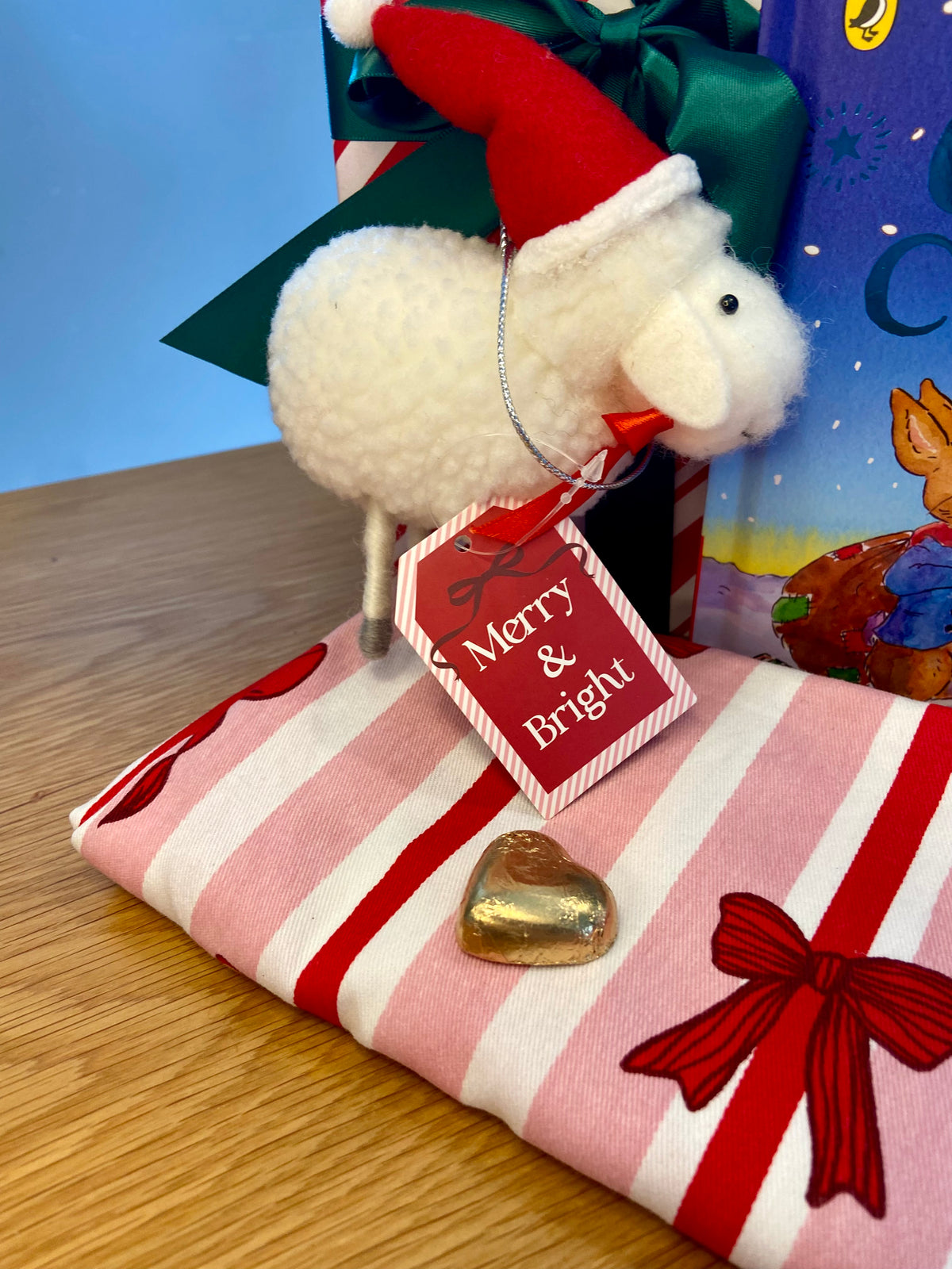 Cottontails Christmas Surprise